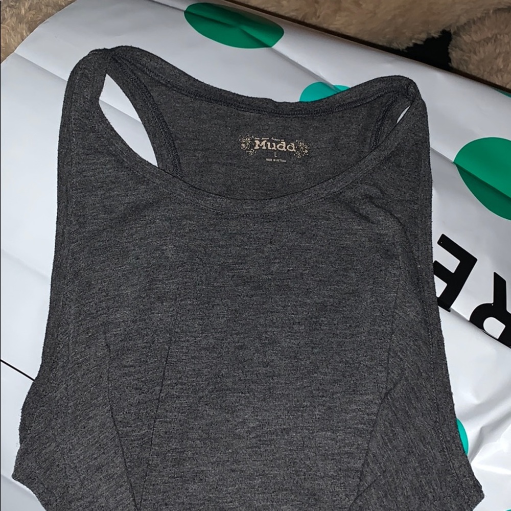 Mudd gray tank